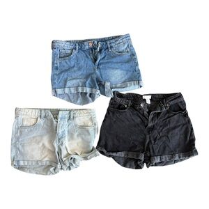 H&M Women’s Denim Shorts Lot (3 Pairs) Size 8 Blue Black Folded Hem Casual‎